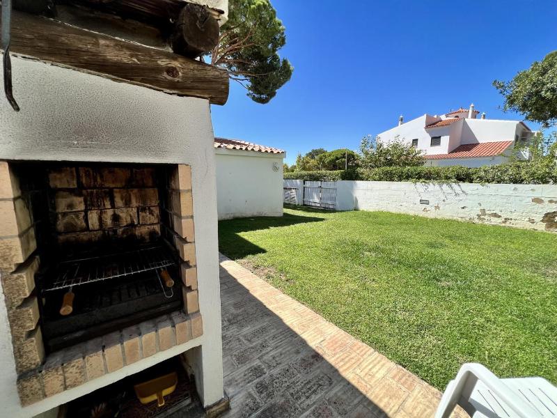 Vilamoura Traditional Villa with Pool by Homing - image 43