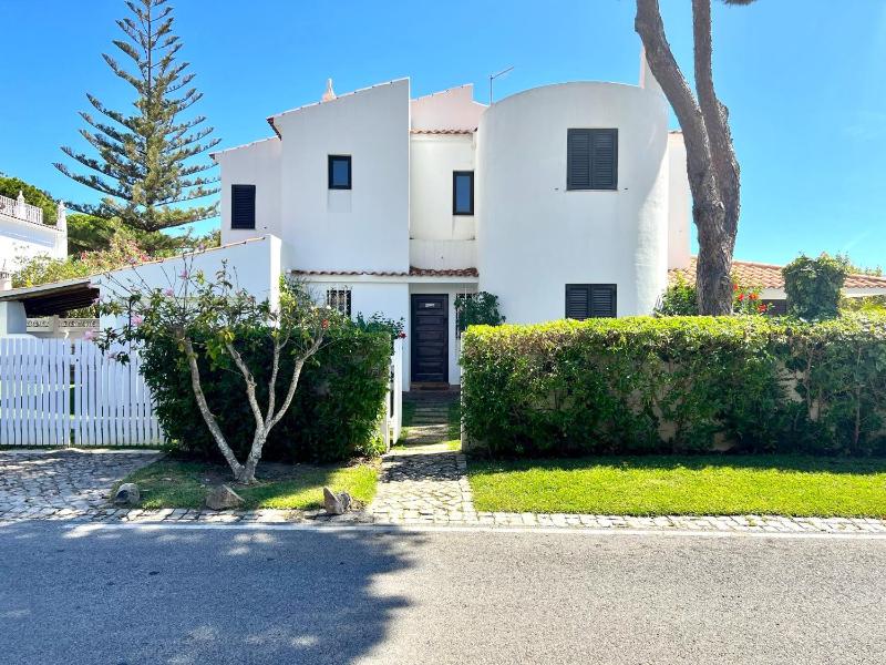 Vilamoura Traditional Villa with Pool by Homing - image 11