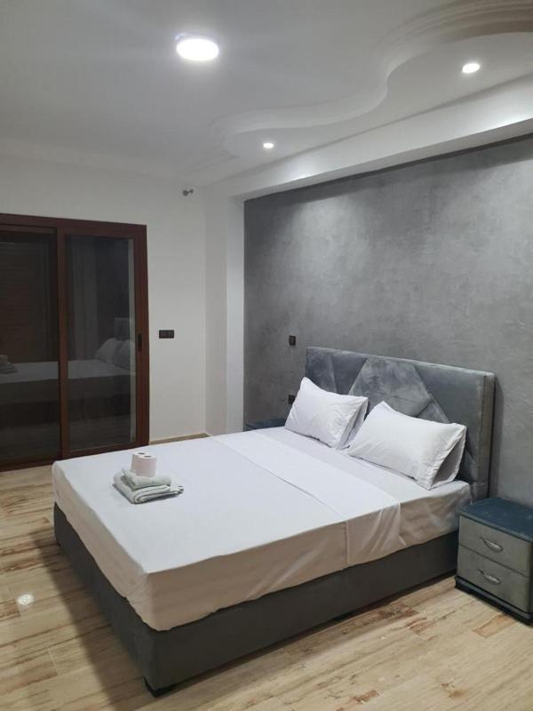 Les Belles Residences E - image 44