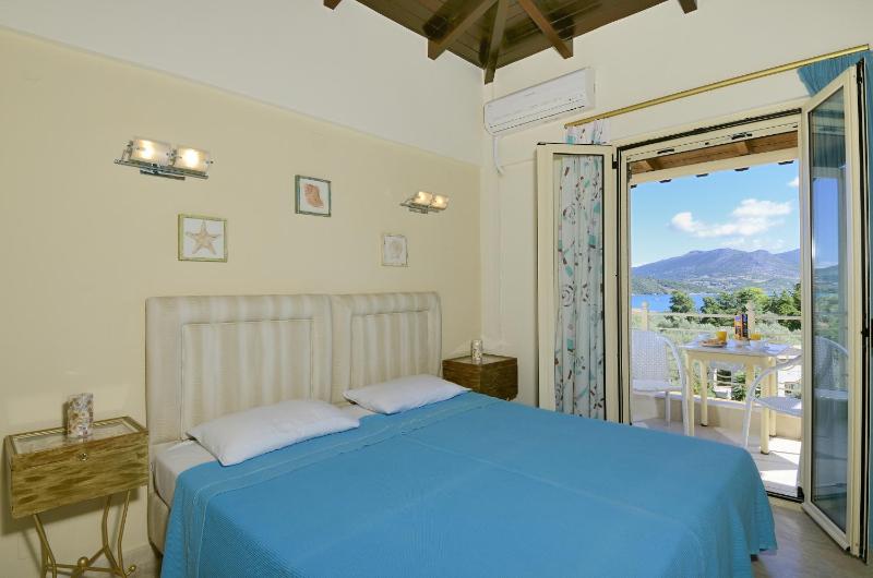 Sea View Maisonette image 4