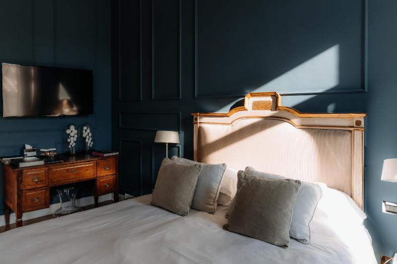 Presidential Suite image 3