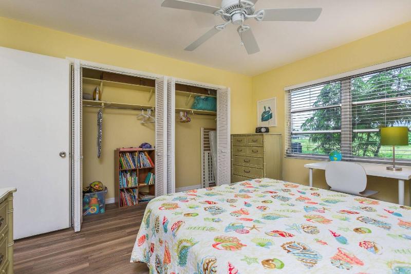 Brady B Pool Home - image 15