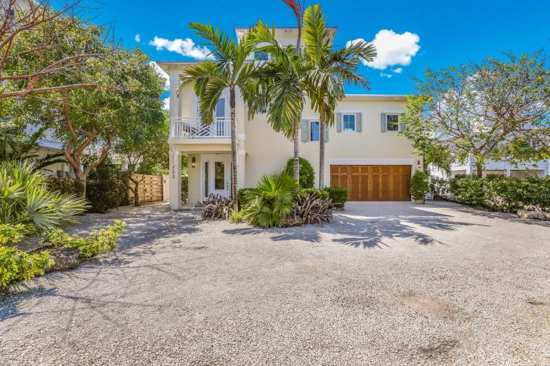 Precious Memories 753 Jacaranda Rd - image 20