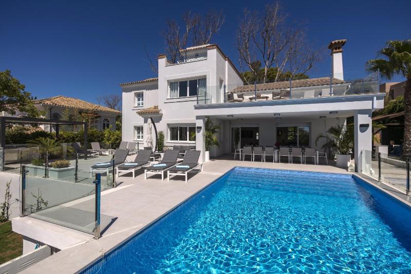 Villa La Perla by Finest Rentals - image 42