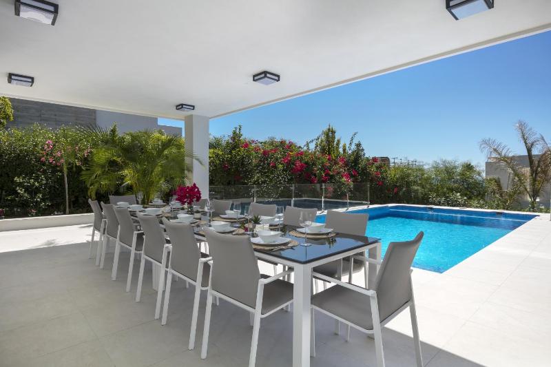 Villa La Perla by Finest Rentals - image 46