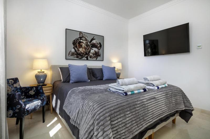 Villa La Perla by Finest Rentals - image 44