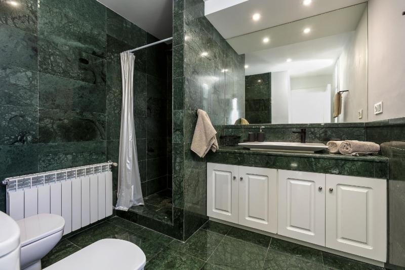 Villa La Perla by Finest Rentals - image 15