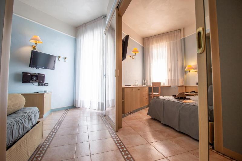 Hotel Universo - image 10