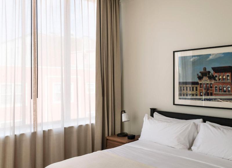 King Room image 4