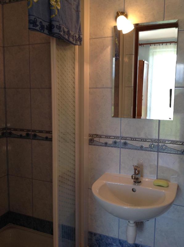 Double Room with Balcony image 3
