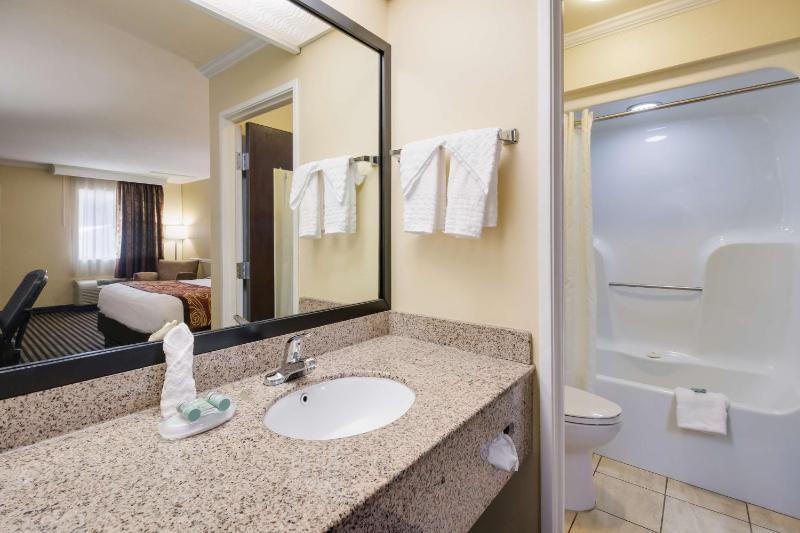 King Room - Non-Smoking image 2
