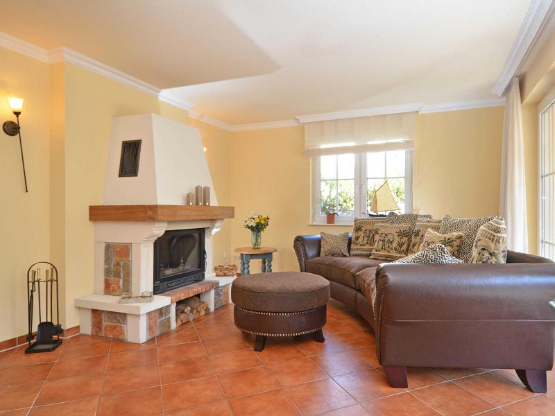 Two-Bedroom House image 1