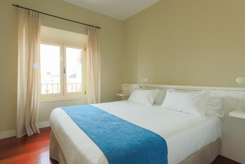 Madeinterranea Apartments - image 16