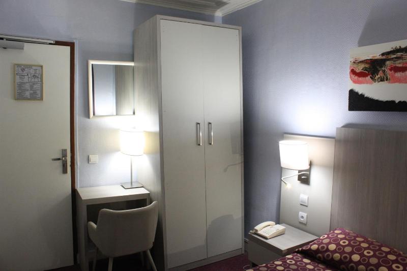Superior Double Room image 1
