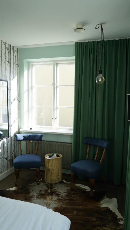 Superior Double Room image 3