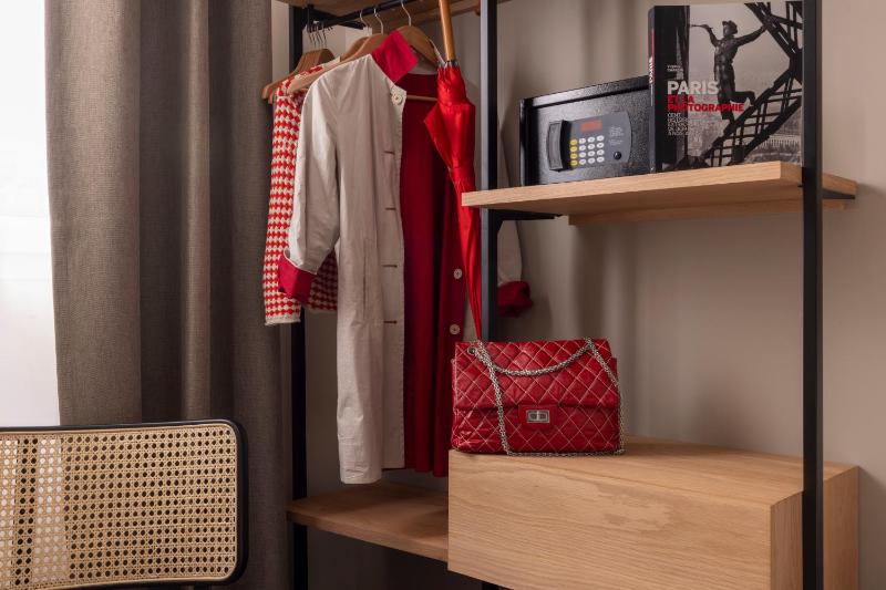 Single Room image 4