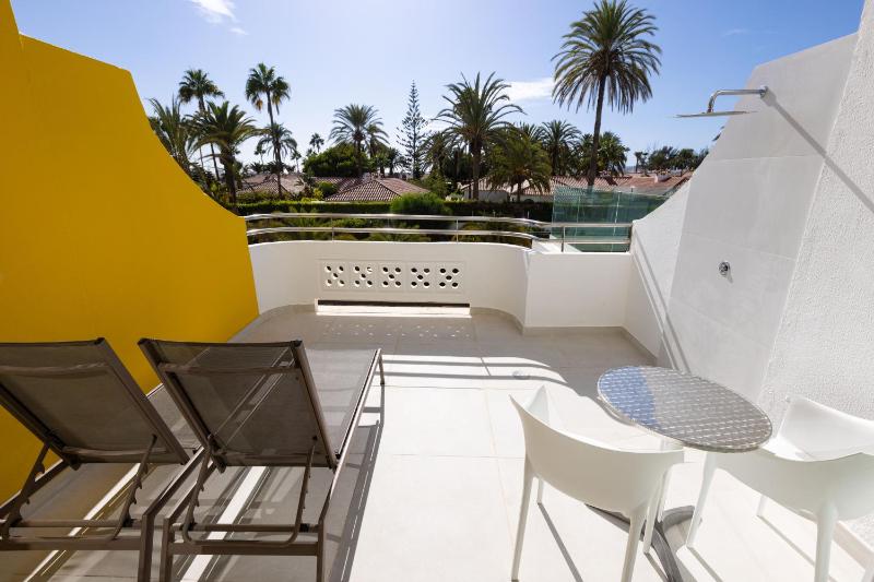 Double Solarium  image 1