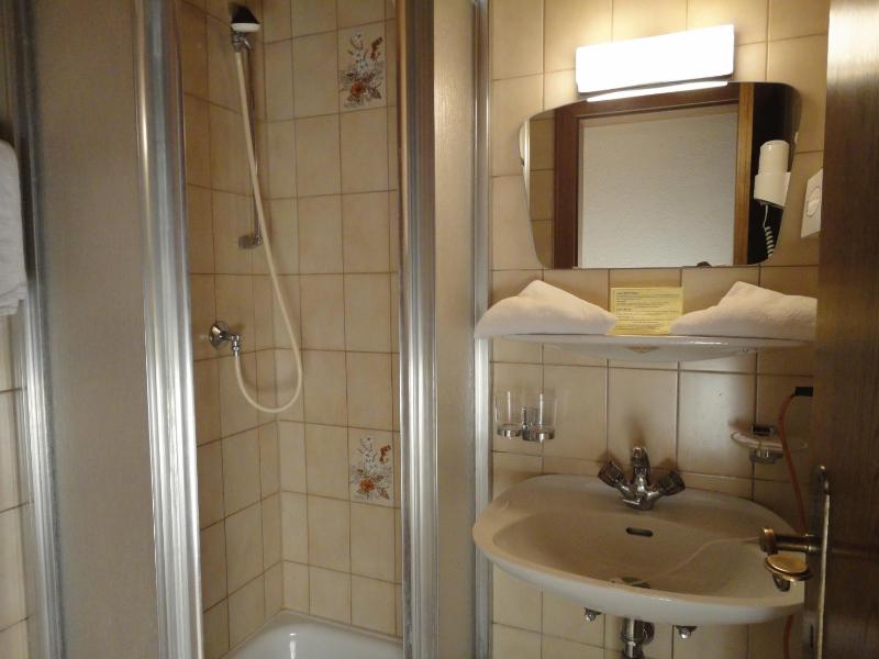 Single Room image 3