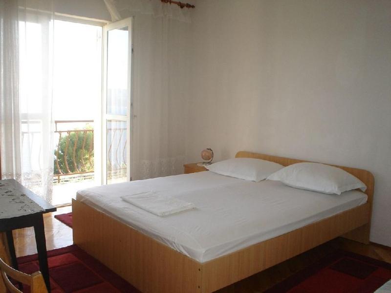 Apartment with Sea View image 2