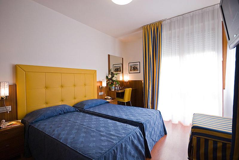 Double or Twin Room with Balcony image 1