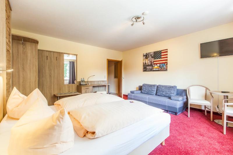 Standard Double Room image 1
