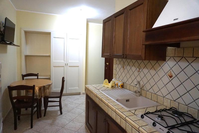 One-Bedroom Apartment image 3