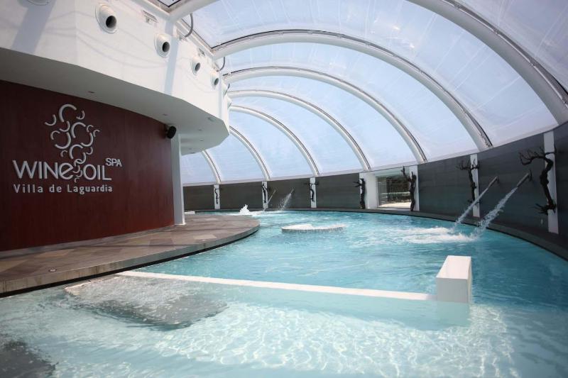 Superior Double Room with Spa Access image 4