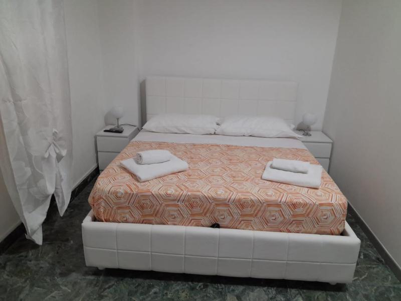 Bed a Cavour - image 28