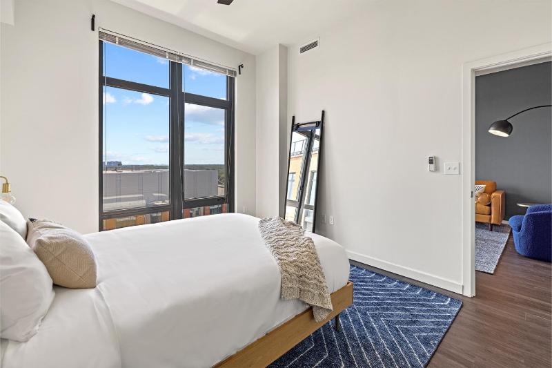 Premium One Bedroom Apartment image 2