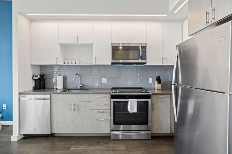 Premium One Bedroom Apartment image 1
