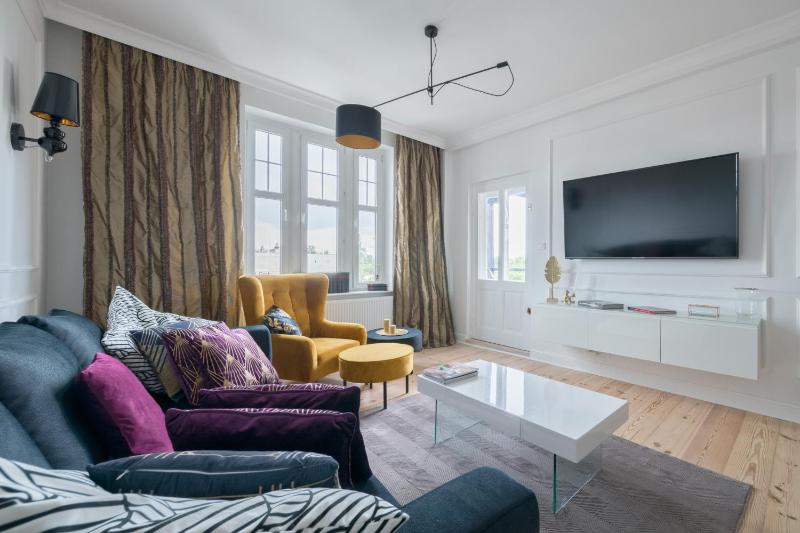Apartment Golden Loft Sopot by Noclegi Renters - image 1