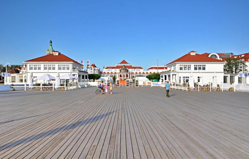 Apartment Golden Loft Sopot by Noclegi Renters - image 24
