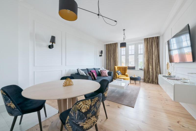 Apartment Golden Loft Sopot by Noclegi Renters - image 7