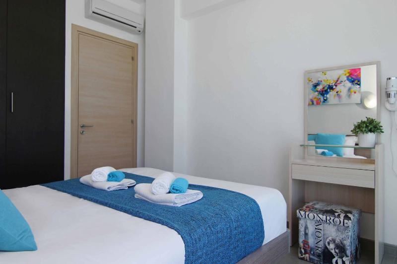 Niovi - Coralli Beachfront Apartment - image 13
