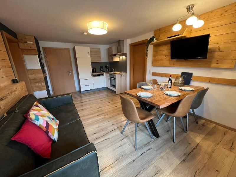 Two-Bedroom Apartment with Balcony image 2