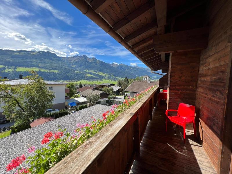 One-Bedroom Apartment with 2 Balconies image 3