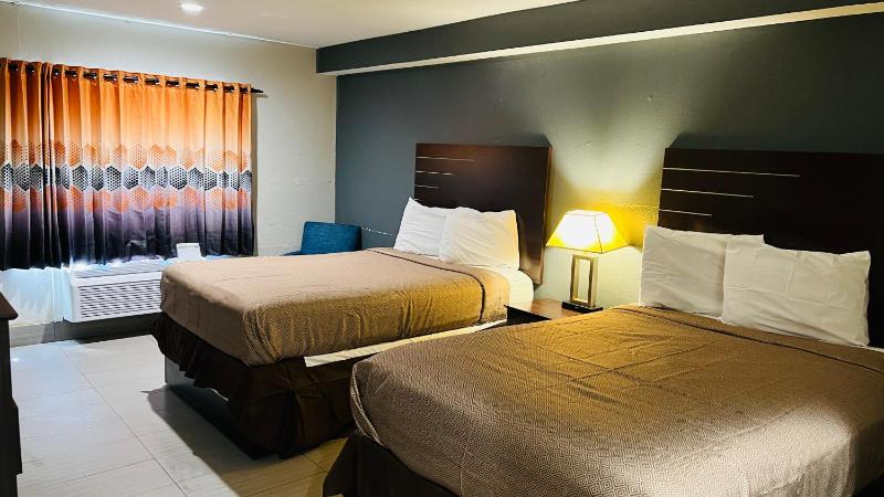 Standard Double Room image 2