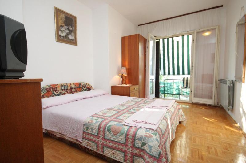Apartments and rooms with parking space Rovinj - 7170 - image 4