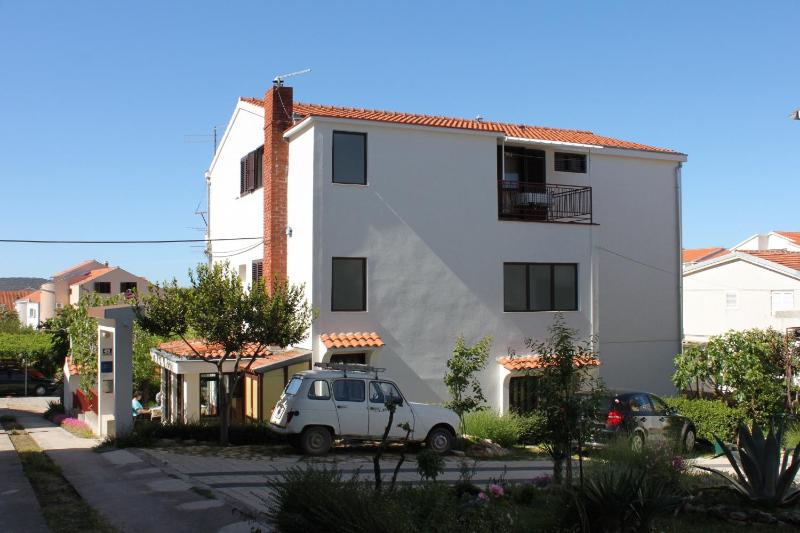 Apartments with parking space Vodice - 7604 - image 36
