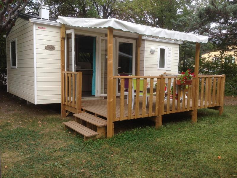 Two-Bedroom Mobile Home (4 Adults) image 2