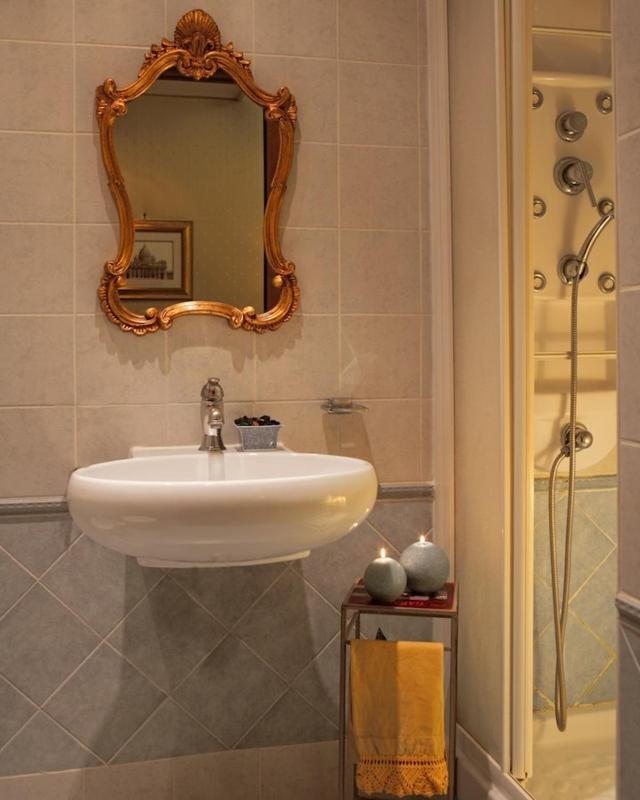 Triple Room image 3
