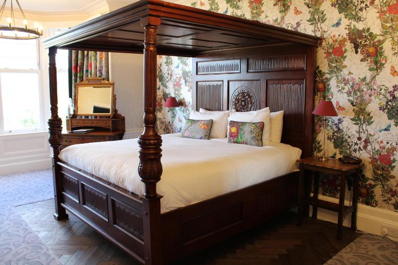 Deluxe Double Room with Sea View image 1