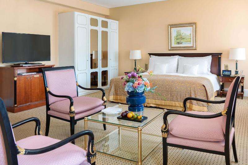 Executive Double or Twin Room with City View image 1