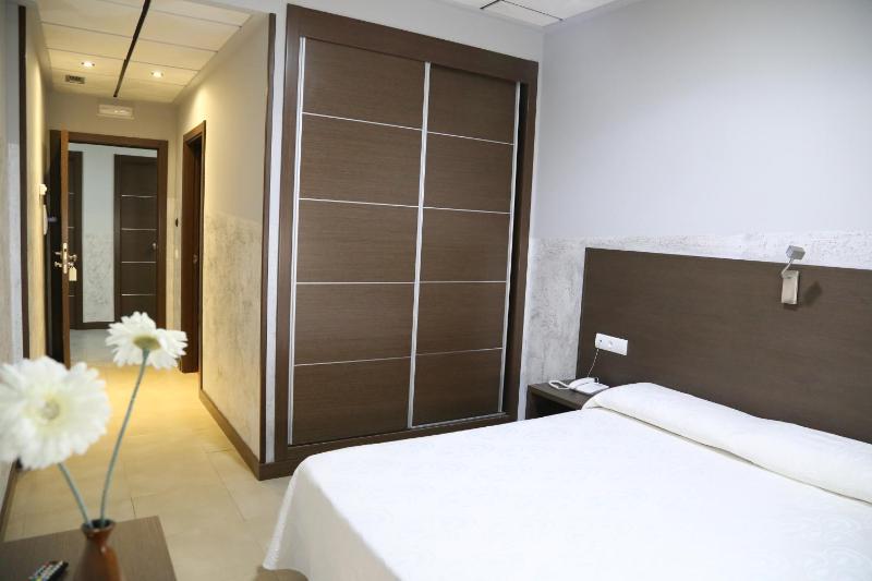 Superior Double or Twin Room image 1