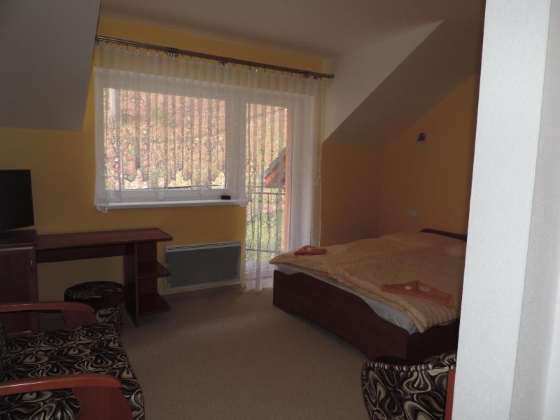 Double Room with Extra Bed (3 Adults) image 3