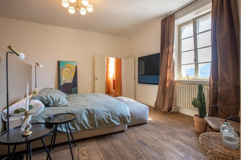 Deluxe Double Room image 2