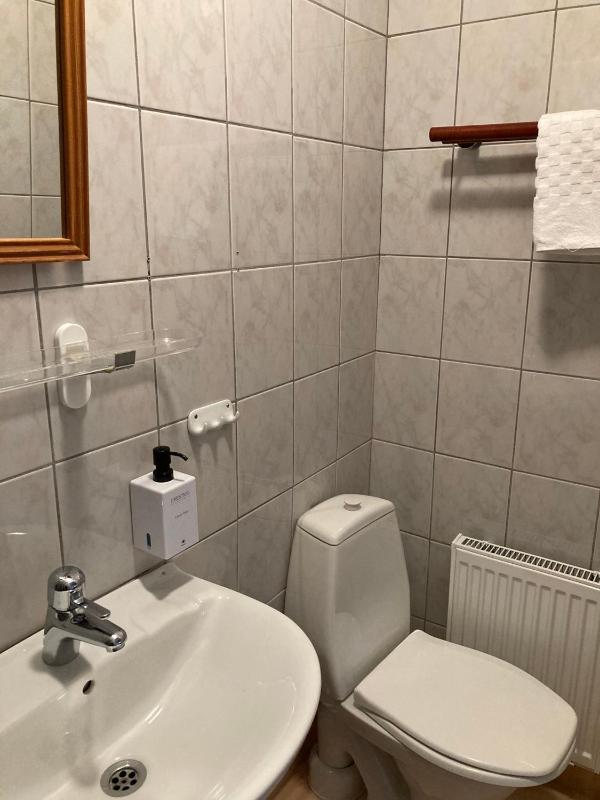 Standard Single Room with Garden View image 4