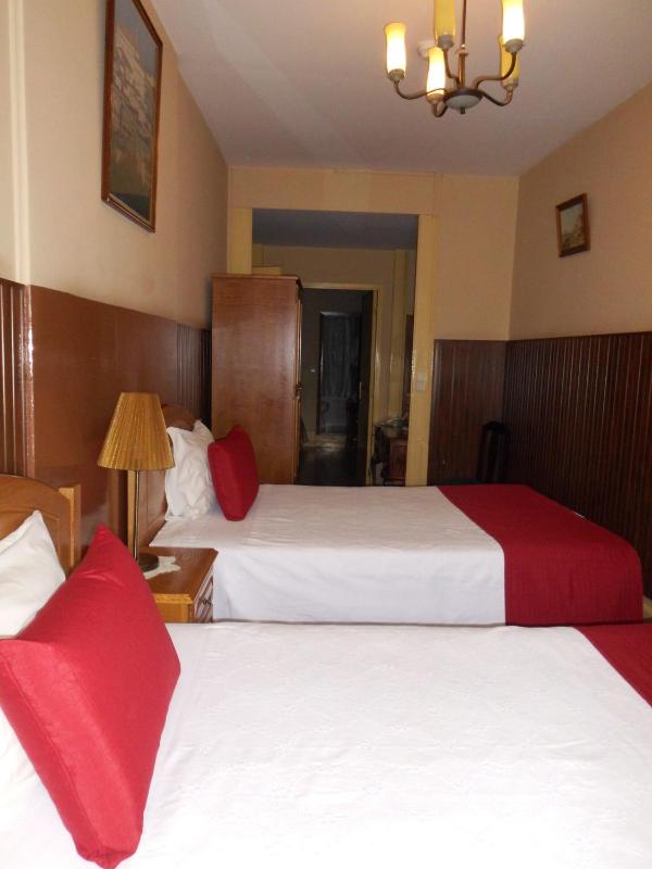 Triple Room image 3