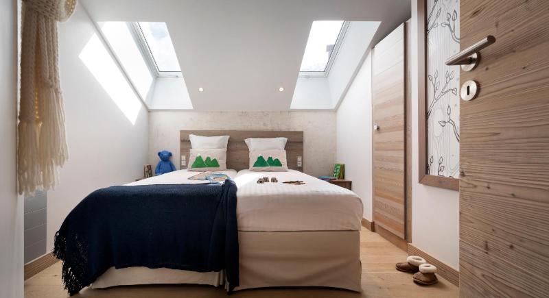 Three-Bedroom Apartment (8 People) image 3