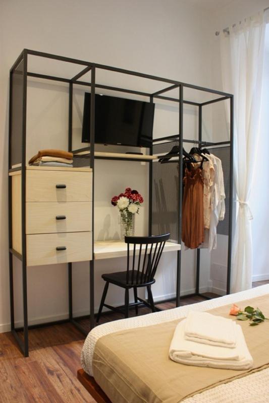 Double Room image 3